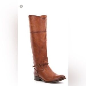 Women’s FRYE Melissa pull on seam boots. Distressed brown, size 10.